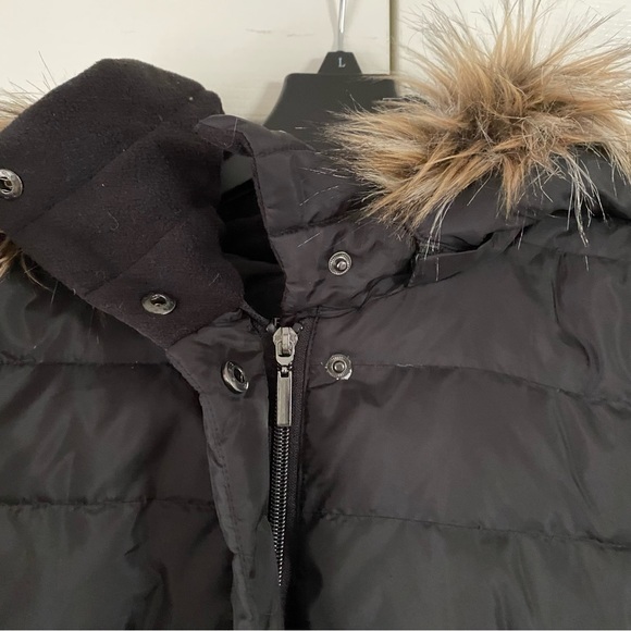 Women's Classic Down Coat with Faux-Fur Hood, size L NWT - Picture 3 of 14